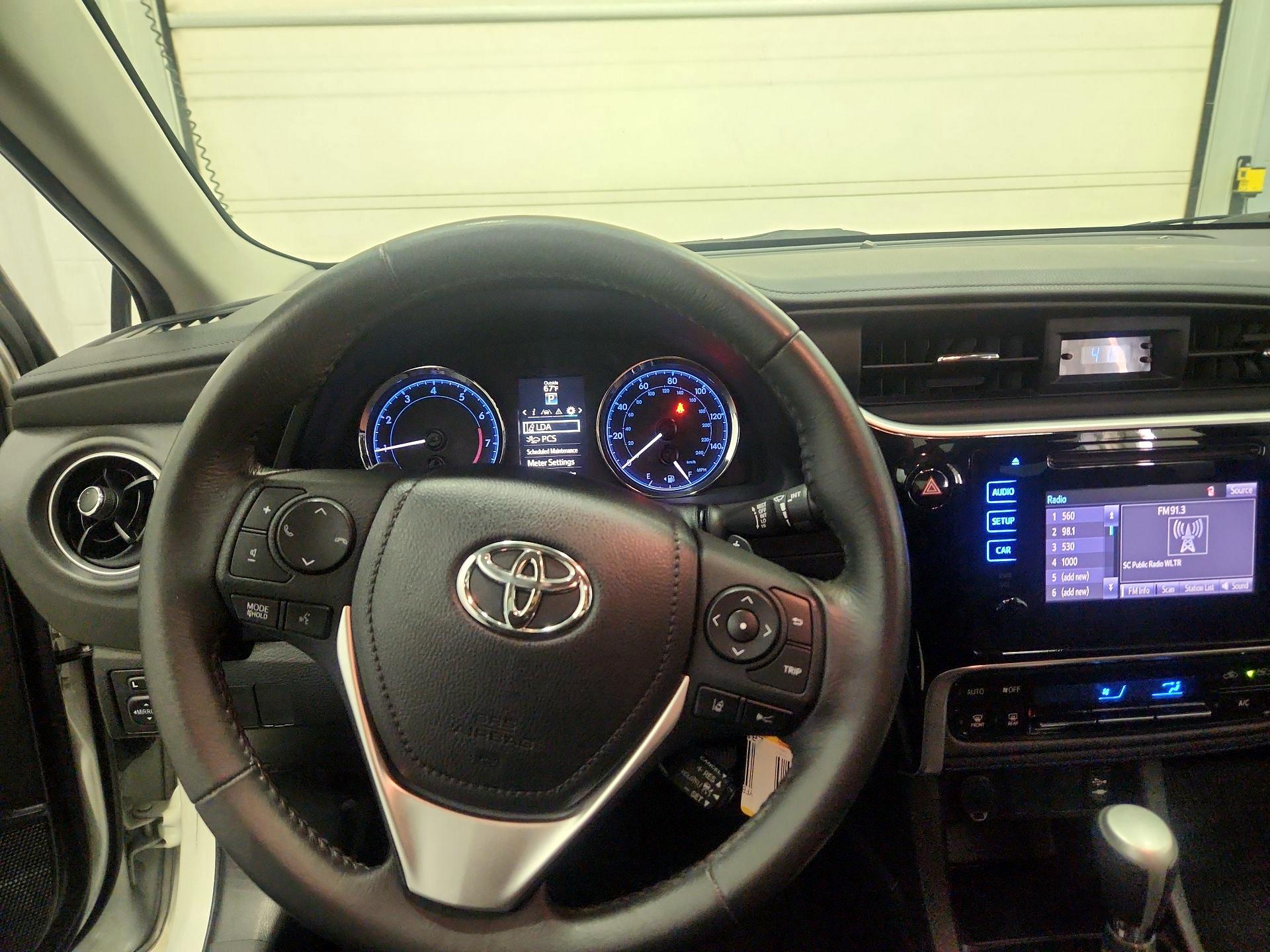 Thumbnail: 2017 Toyota Corolla - 10