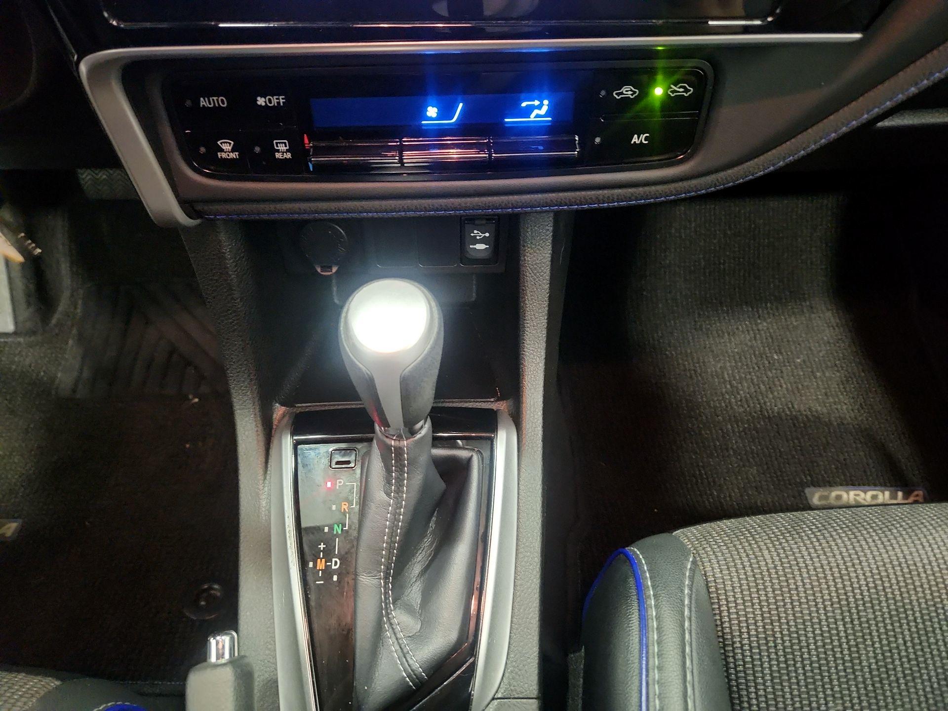 Thumbnail: 2017 Toyota Corolla - 16