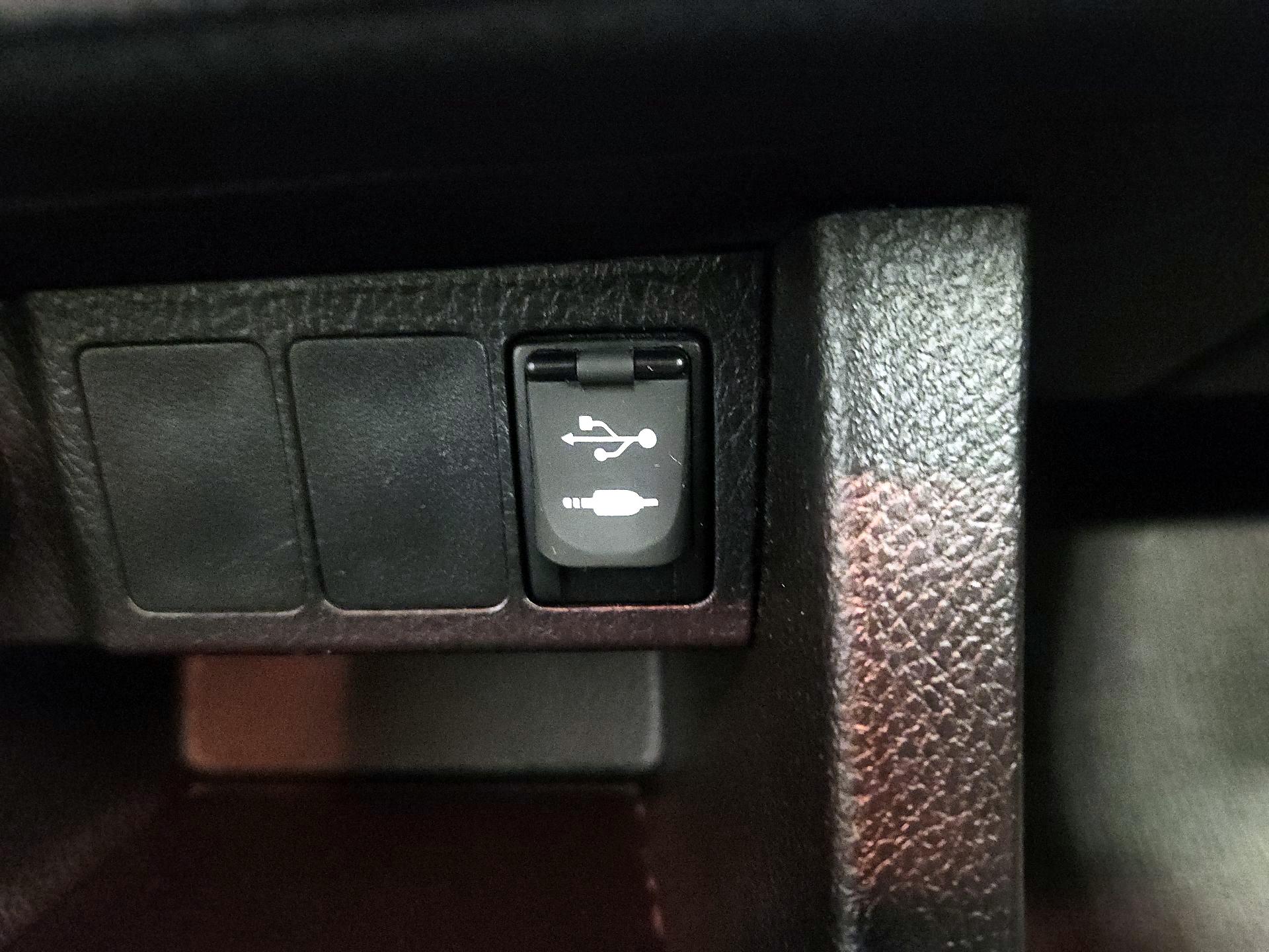 Thumbnail: 2017 Toyota Corolla - 18