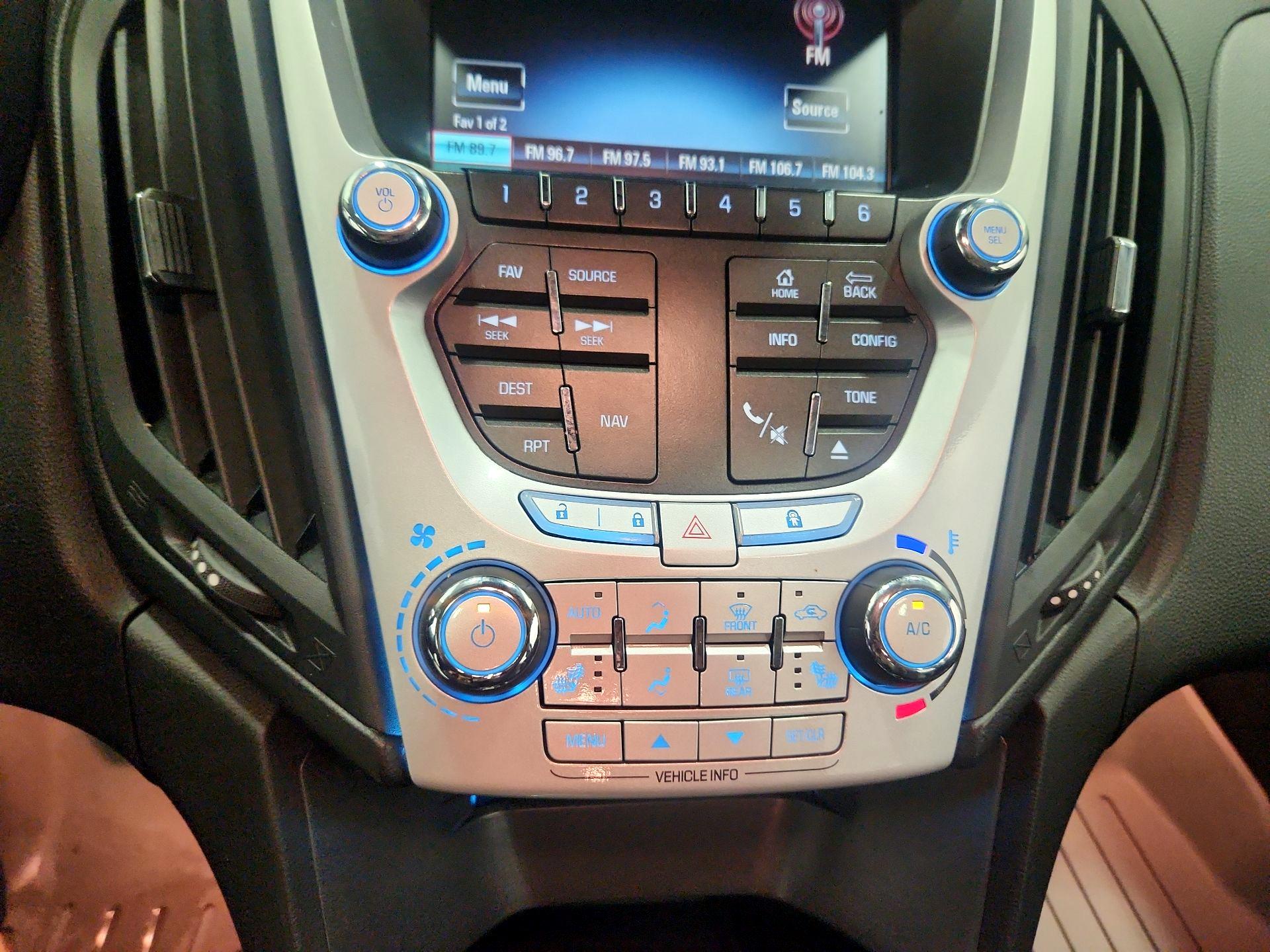 Thumbnail: 2015 Chevrolet Equinox - 15