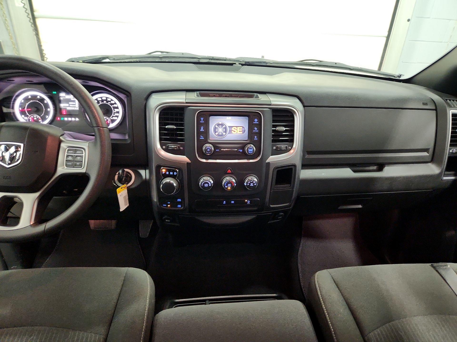 Thumbnail: 2024 RAM 1500 Classic - 9