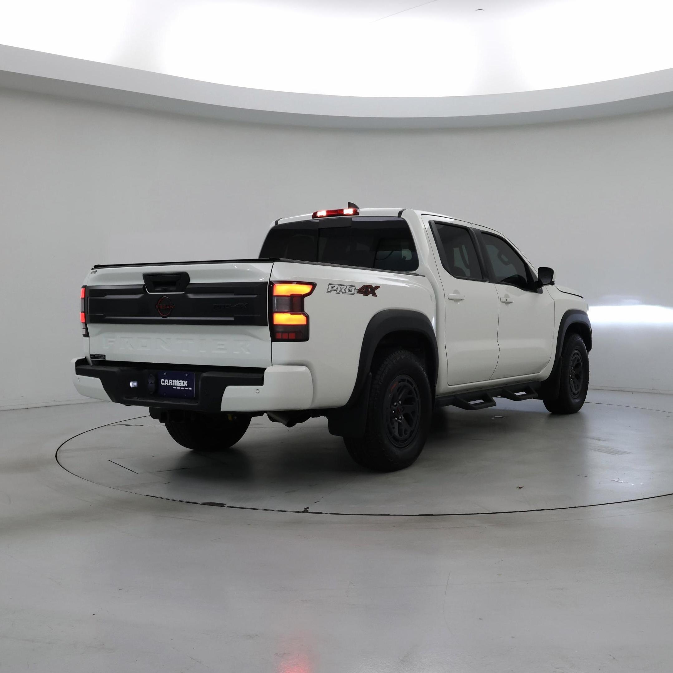 Thumbnail: 2025 Nissan Frontier - 8