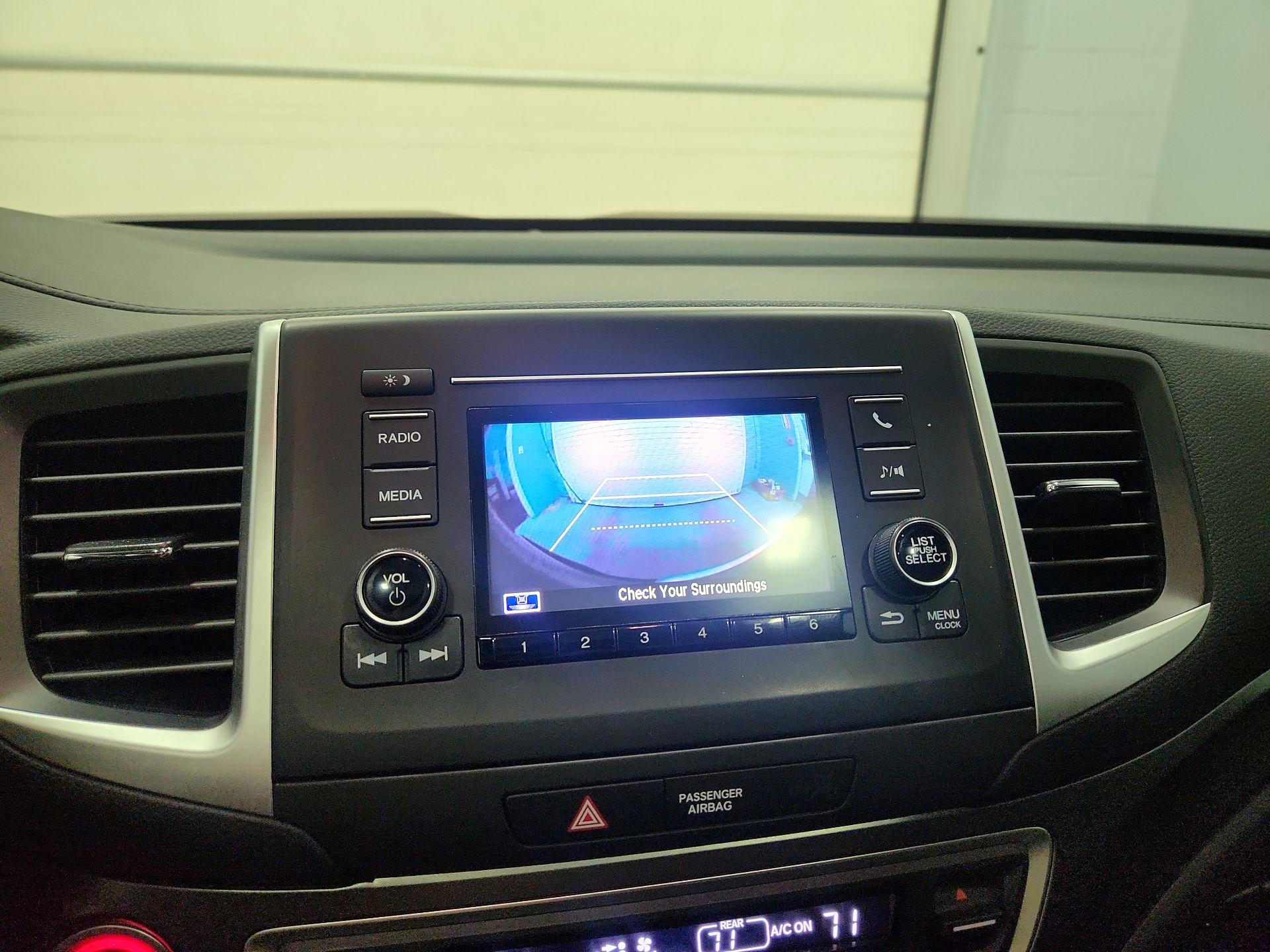 Thumbnail: 2019 Honda Ridgeline - 14