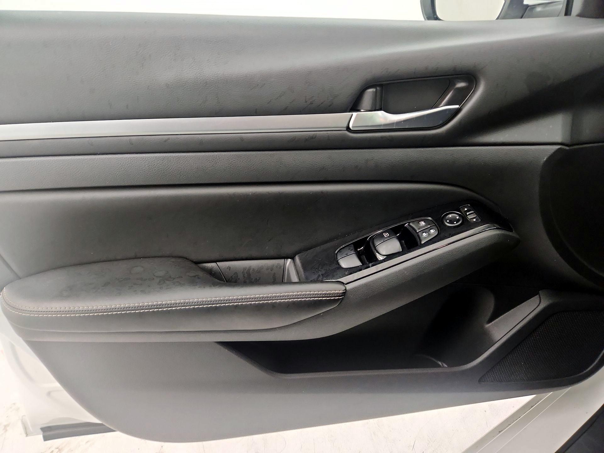 Thumbnail: 2023 Nissan Altima - 10