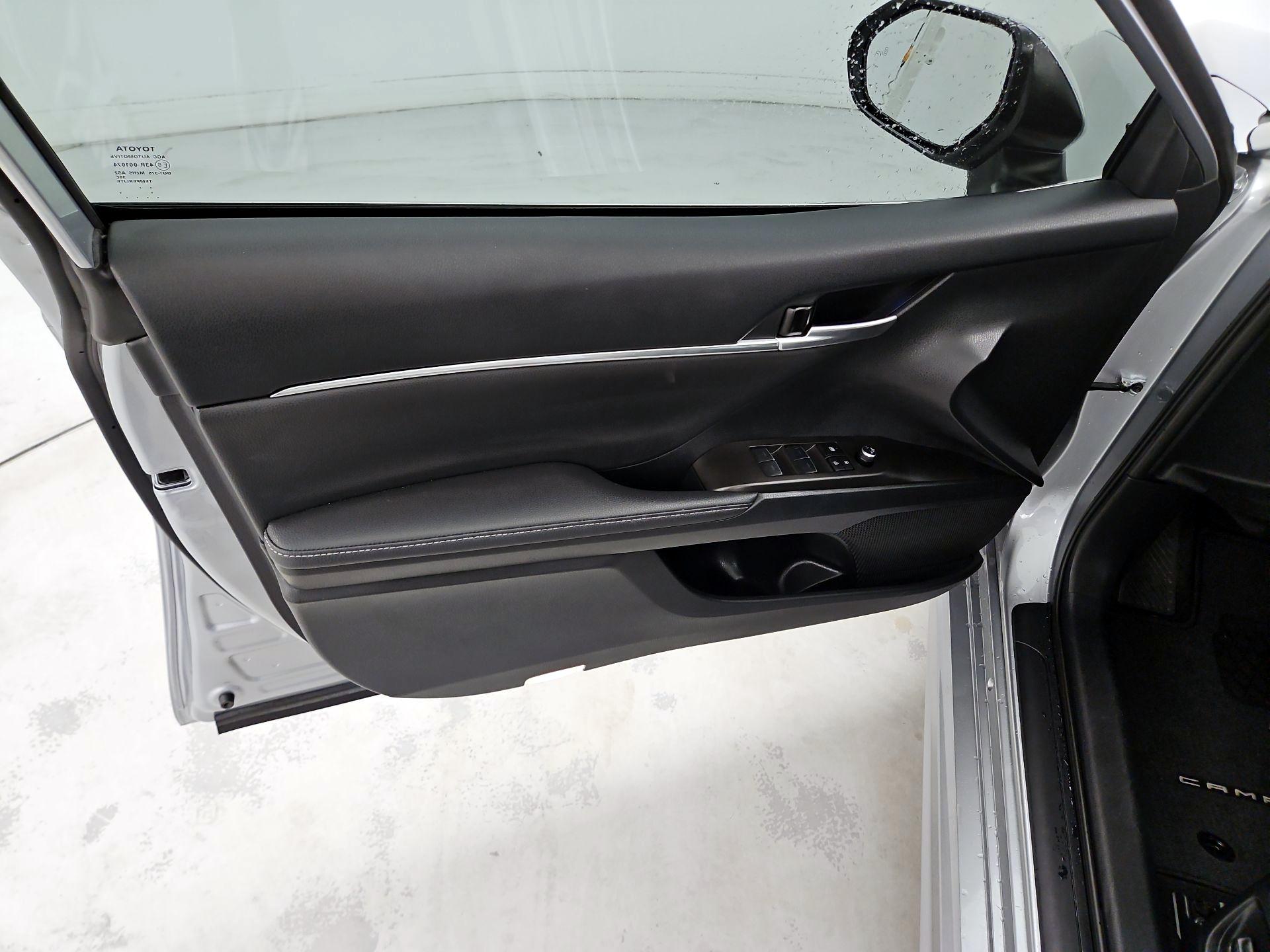 Thumbnail: 2024 Toyota Camry - 12