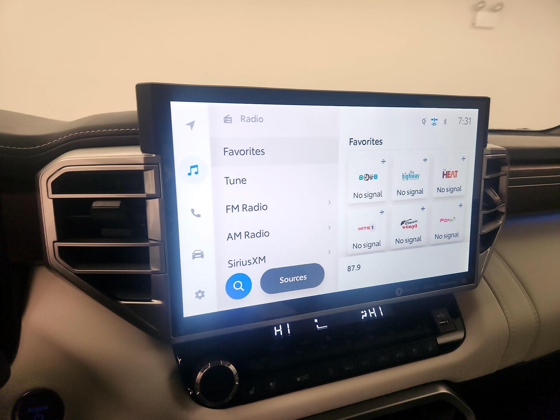 Thumbnail: 2024 Toyota Tundra - 13
