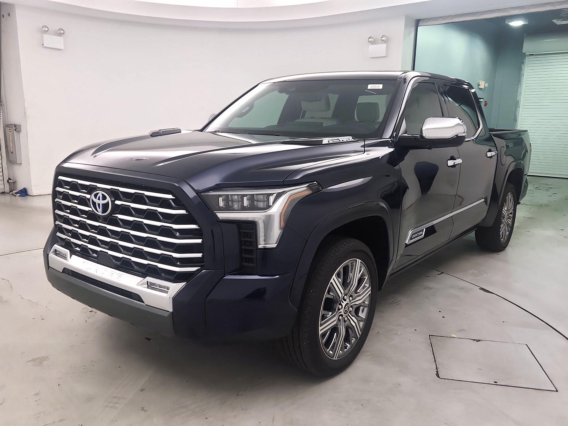 Thumbnail: 2024 Toyota Tundra - 3