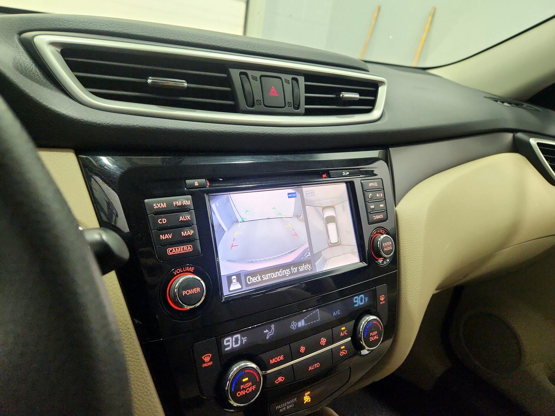 Thumbnail: 2016 Nissan Rogue - 15