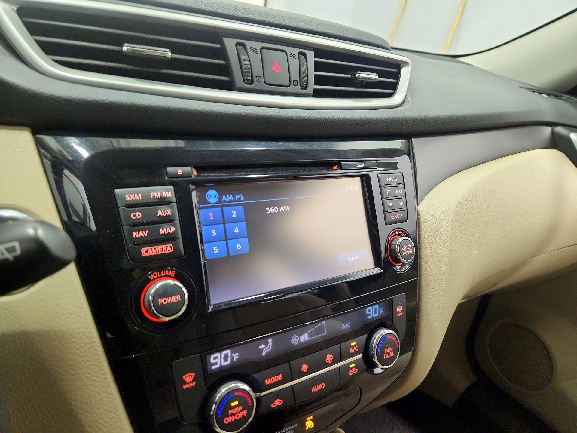 Thumbnail: 2016 Nissan Rogue - 16