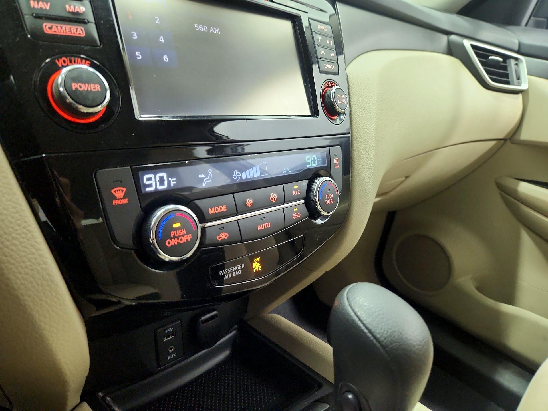 Thumbnail: 2016 Nissan Rogue - 17