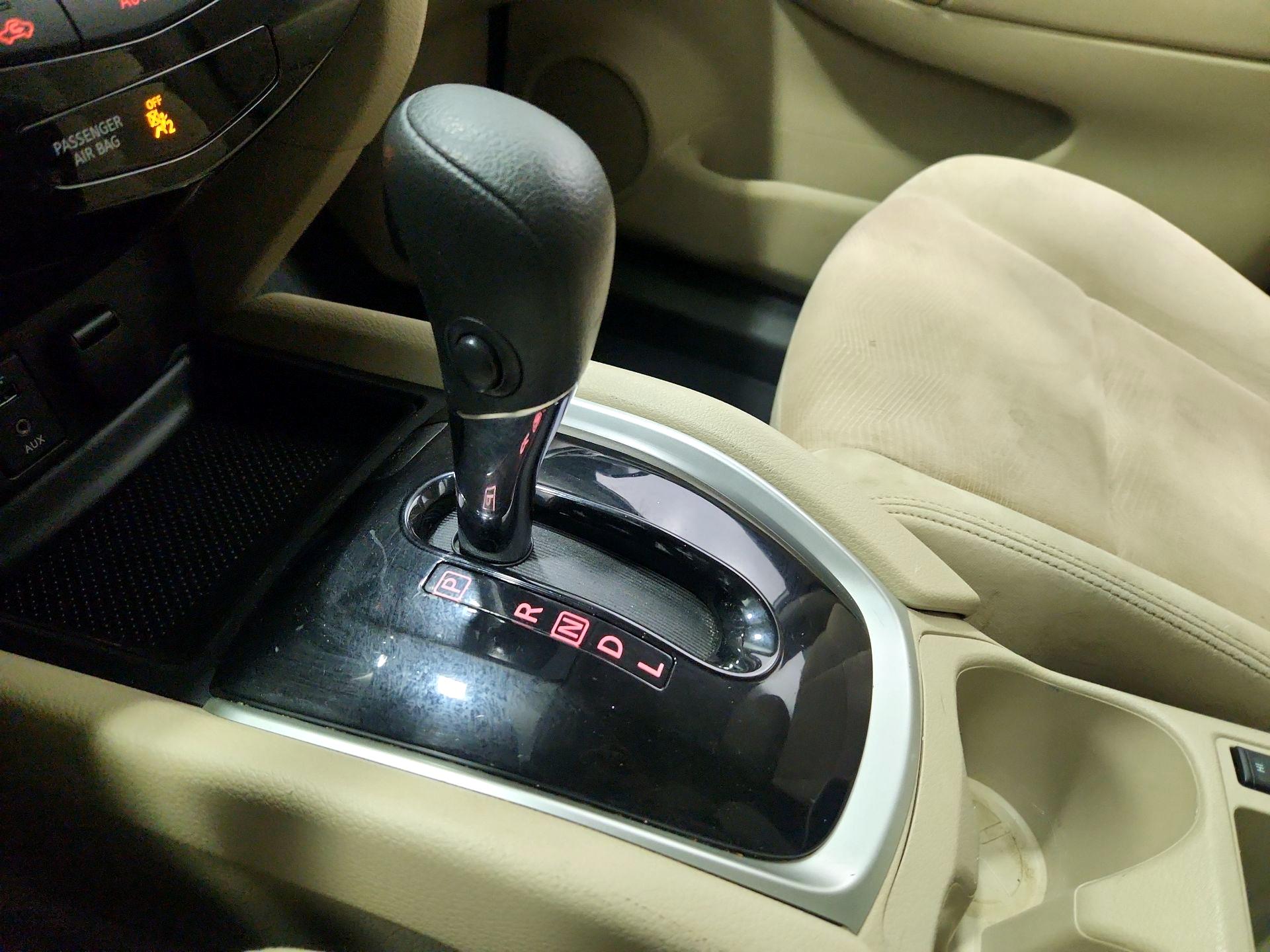 Thumbnail: 2016 Nissan Rogue - 18