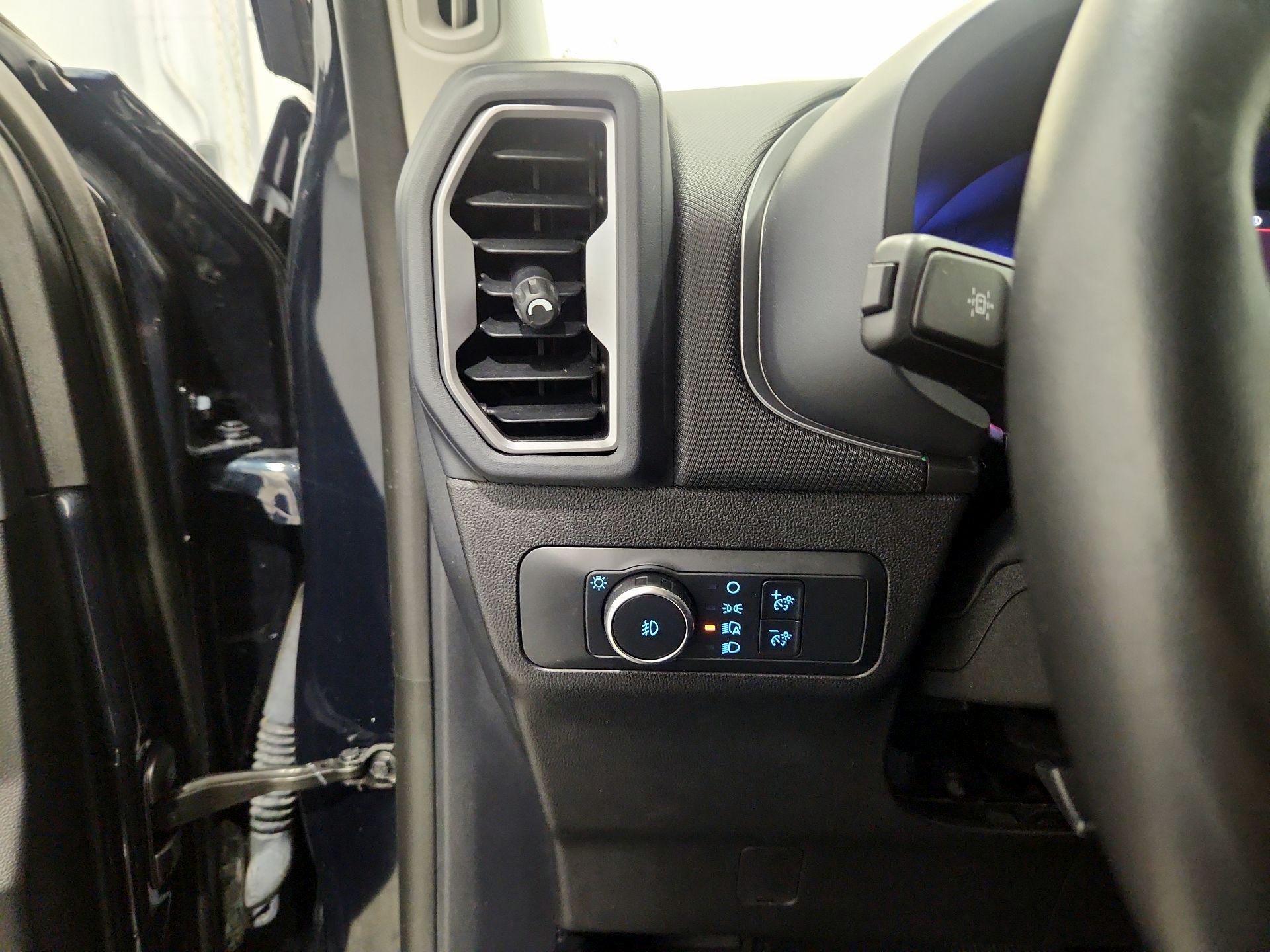 Thumbnail: 2022 Ford Bronco Sport - 13