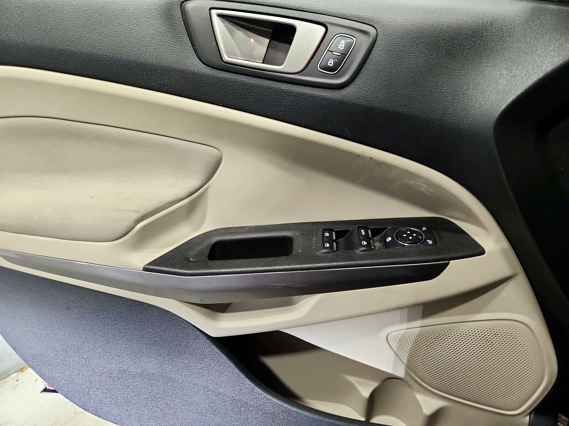 Thumbnail: 2021 Ford EcoSport - 12