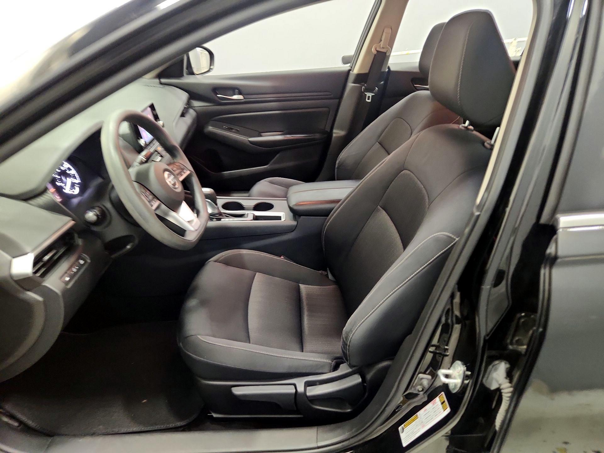 Thumbnail: 2022 Nissan Altima - 11