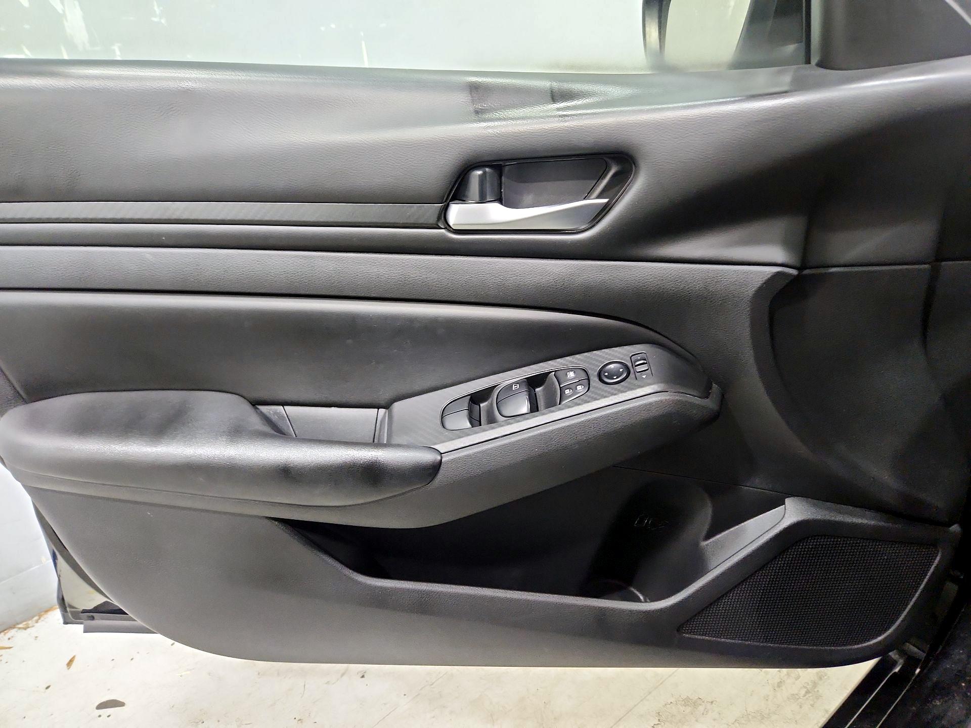 Thumbnail: 2022 Nissan Altima - 12