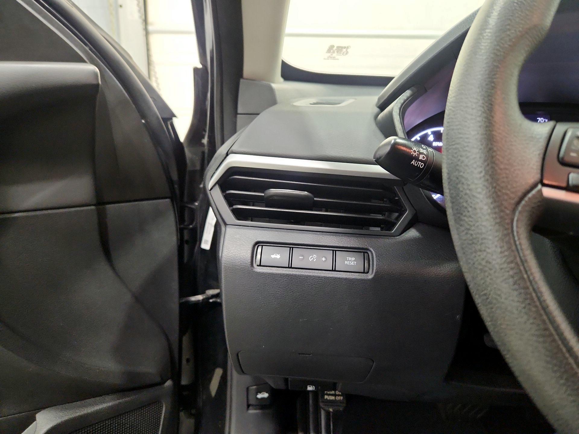 Thumbnail: 2022 Nissan Altima - 13