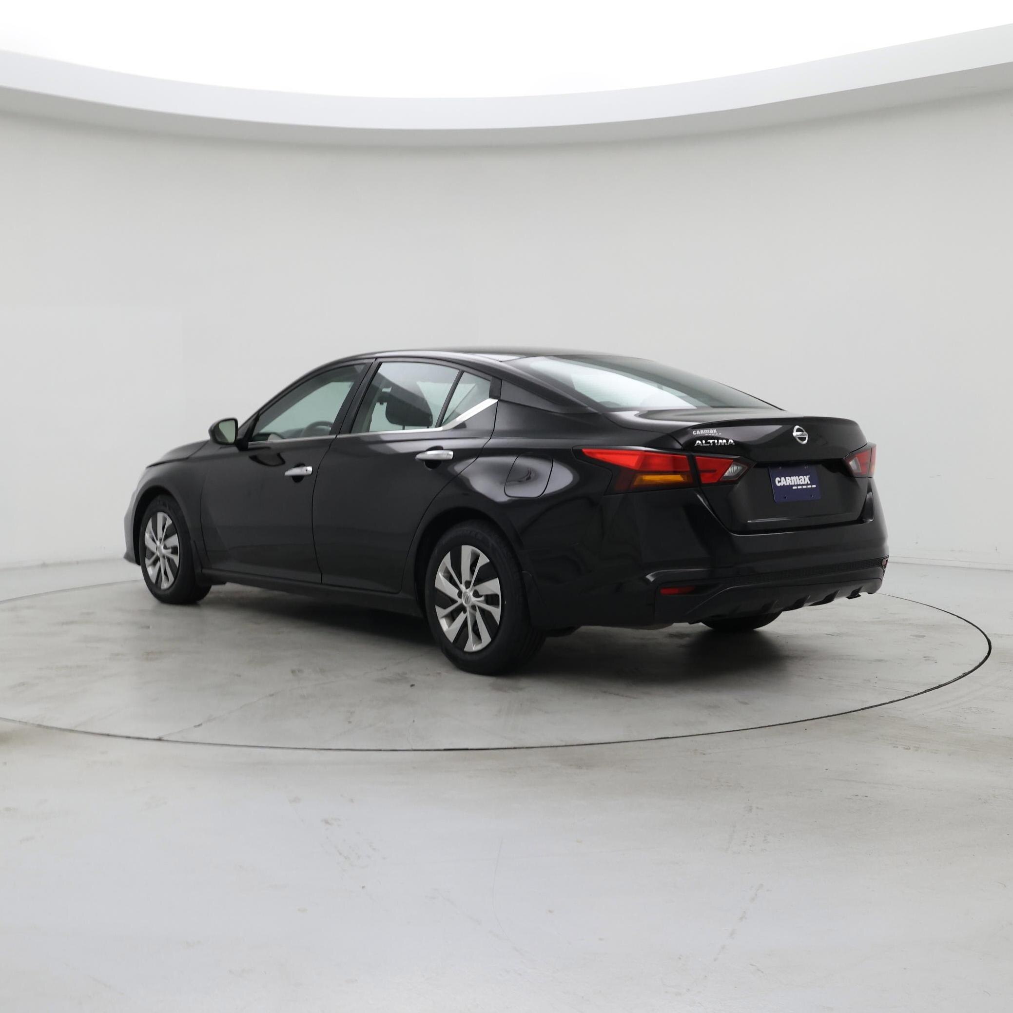 Thumbnail: 2022 Nissan Altima - 2