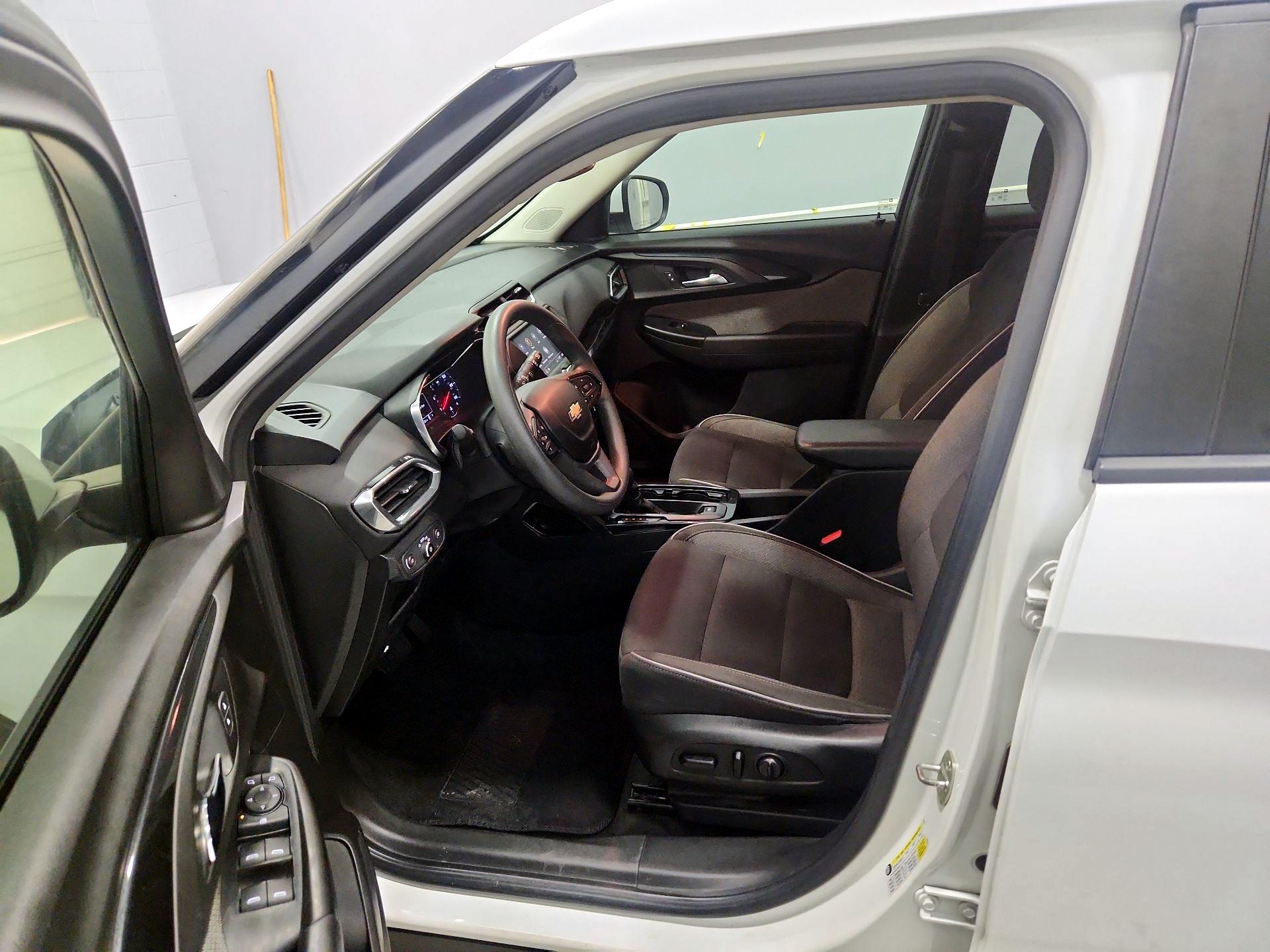 Thumbnail: 2021 Chevrolet TrailBlazer - 11