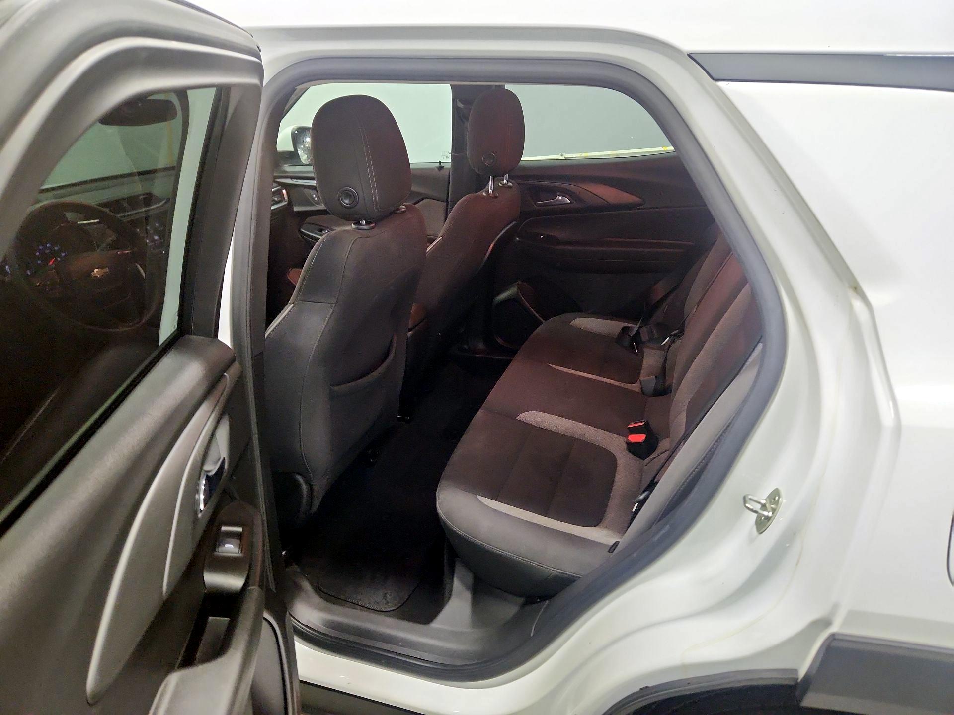 Thumbnail: 2021 Chevrolet TrailBlazer - 19