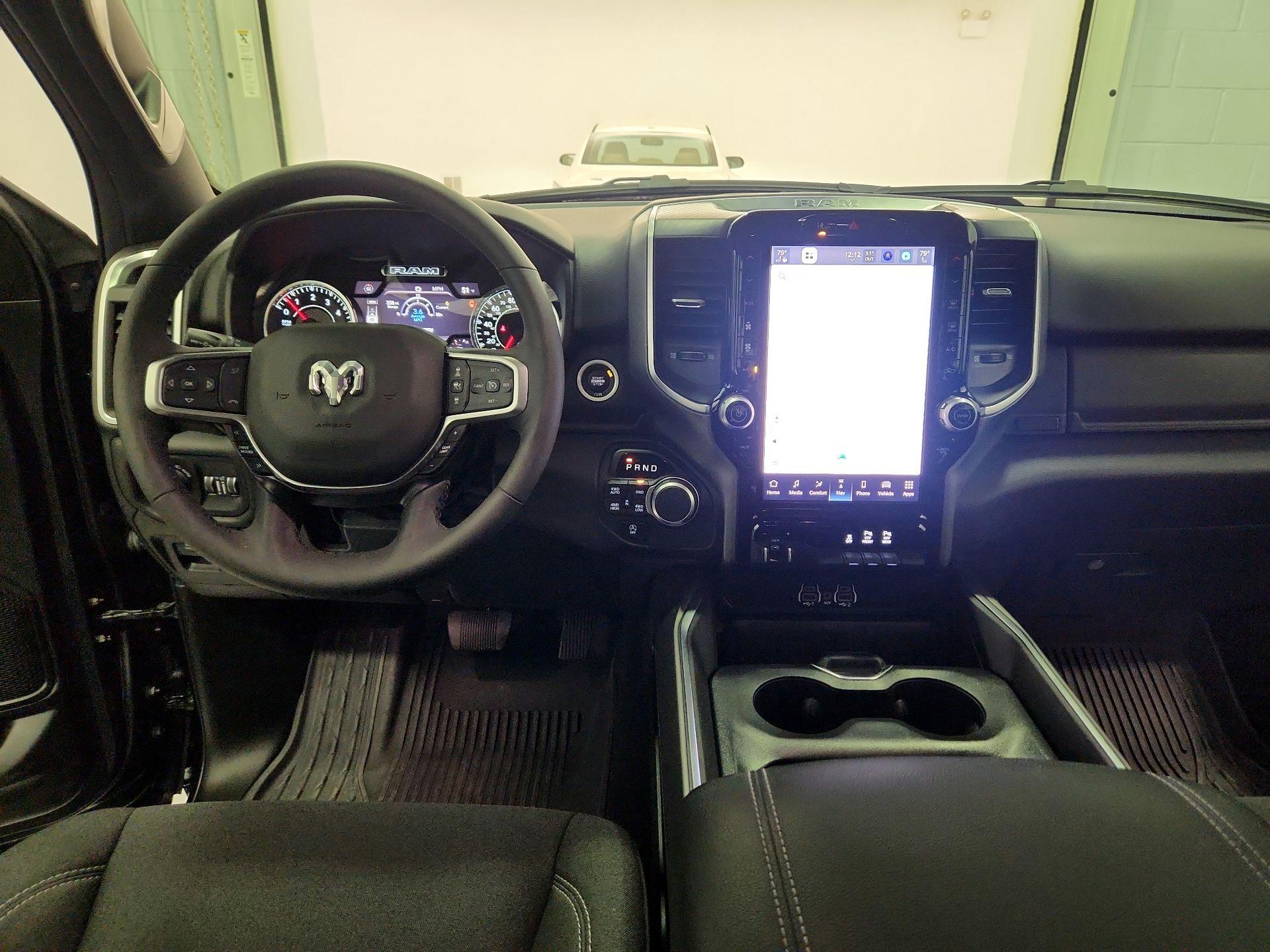 Thumbnail: 2025 RAM 1500 - 9