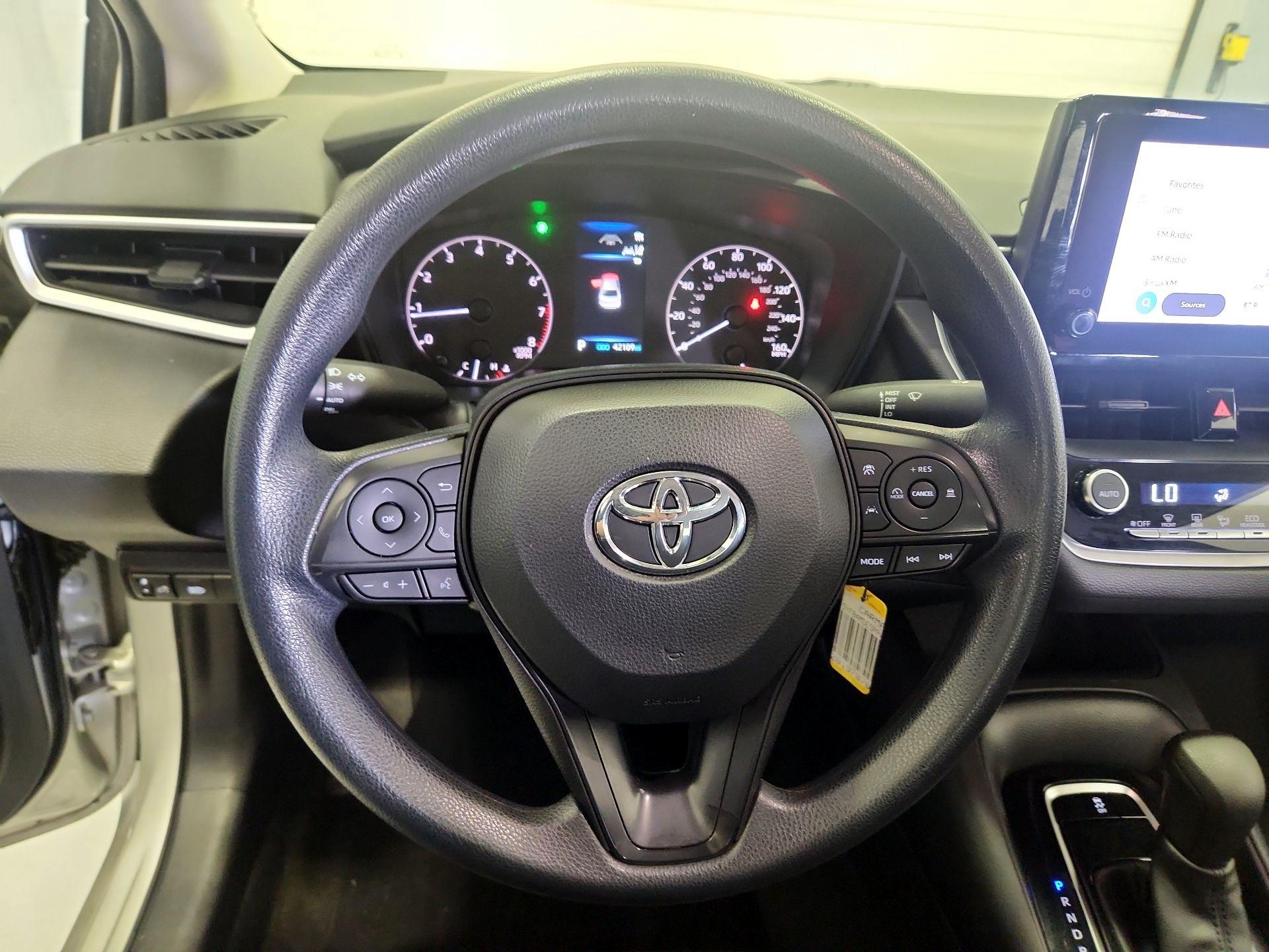Thumbnail: 2023 Toyota Corolla - 10