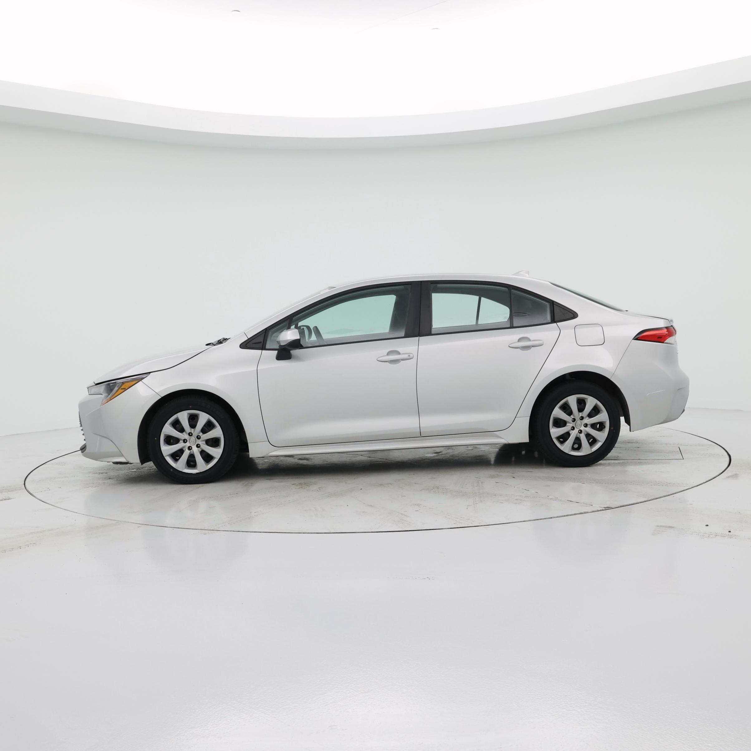 Thumbnail: 2023 Toyota Corolla - 3