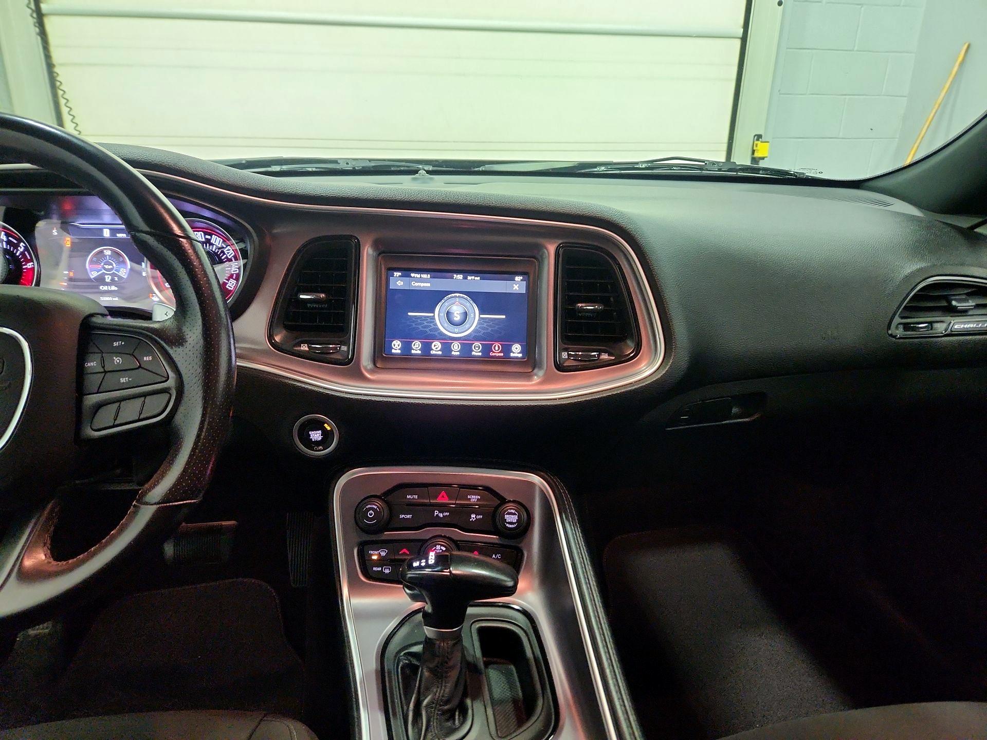 Thumbnail: 2022 Dodge Challenger - 9