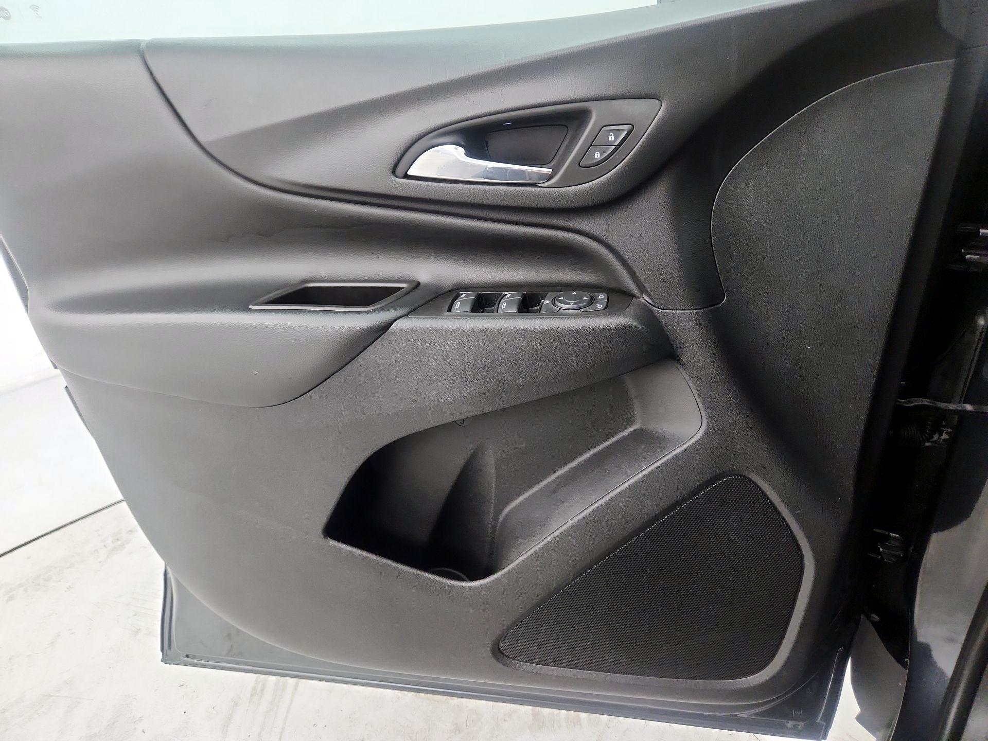 Thumbnail: 2023 Chevrolet Equinox - 12