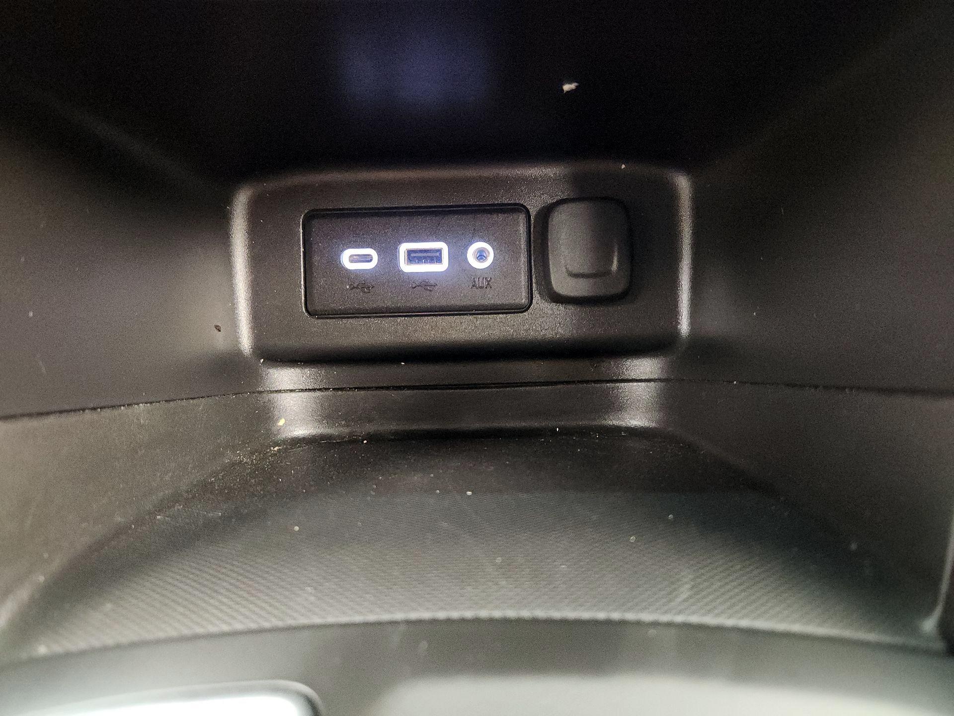 Thumbnail: 2023 Chevrolet Equinox - 18