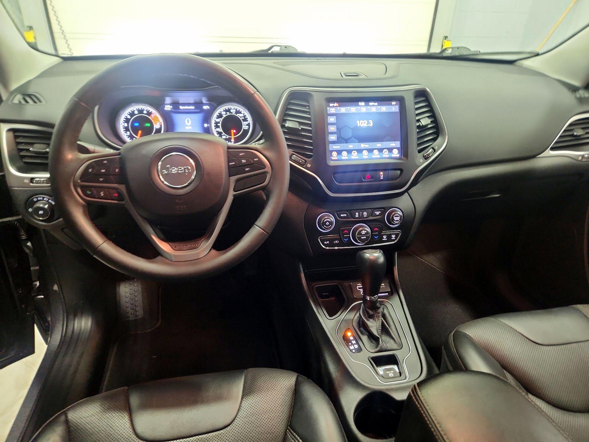 Thumbnail: 2022 Jeep Cherokee - 9