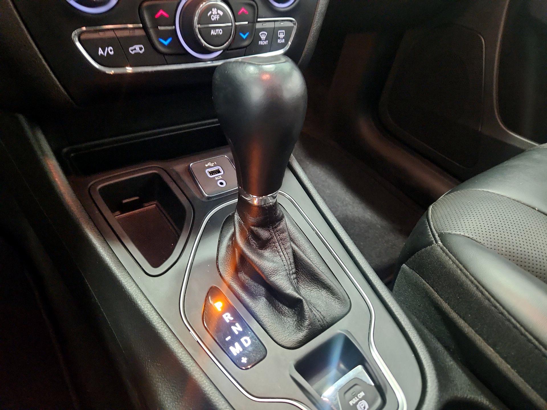 Thumbnail: 2022 Jeep Cherokee - 17