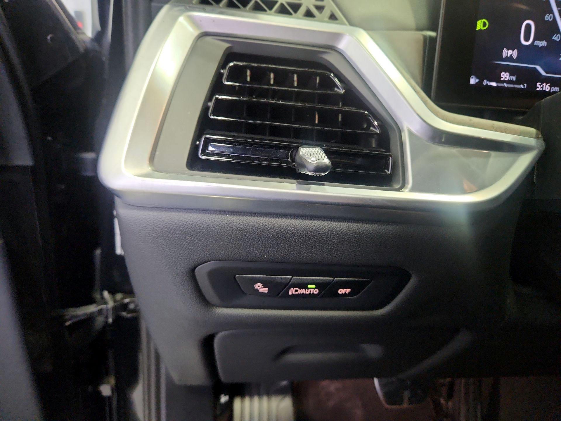 Thumbnail: 2025 BMW X5 - 13