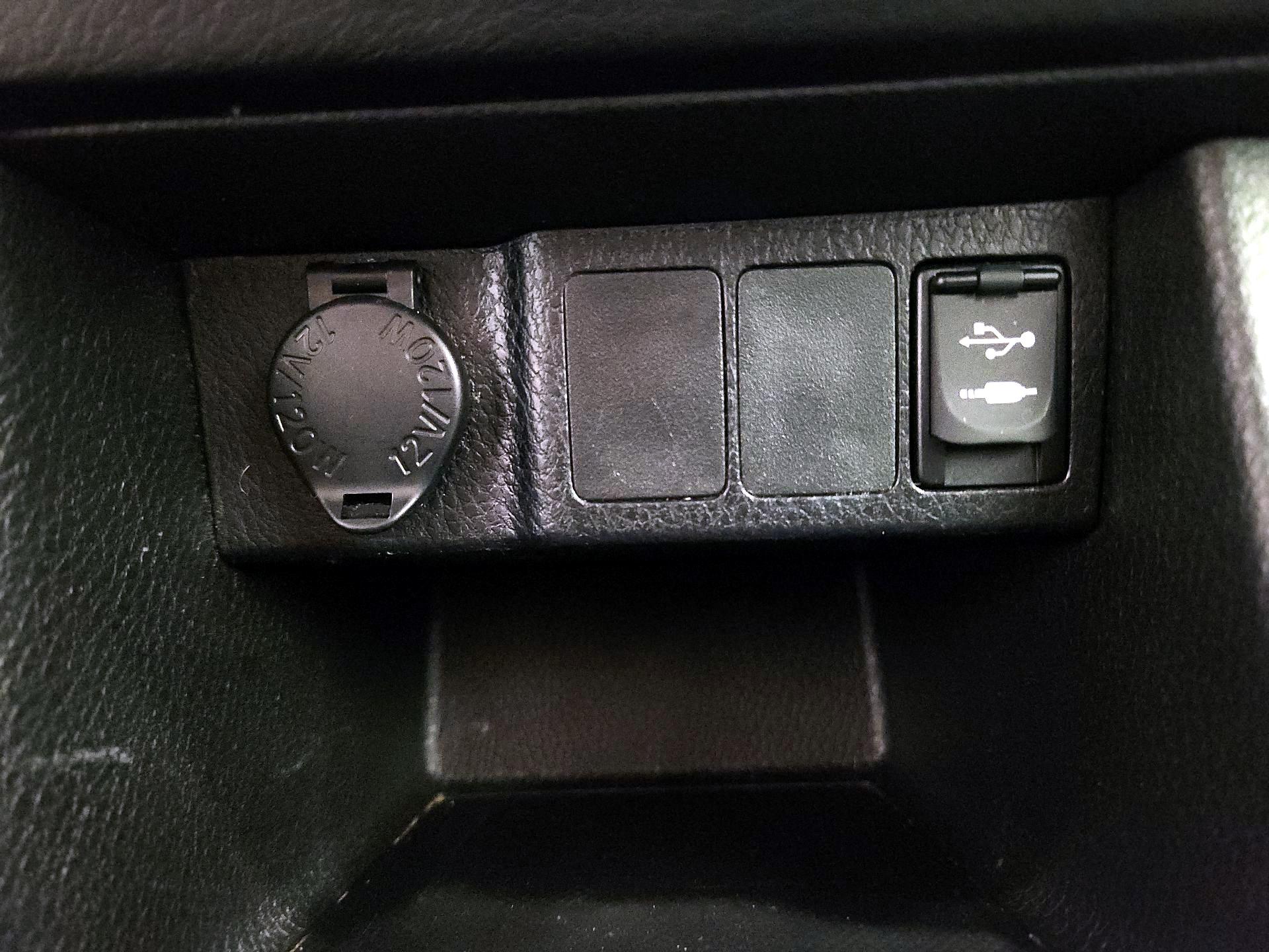 Thumbnail: 2014 Toyota Corolla - 17