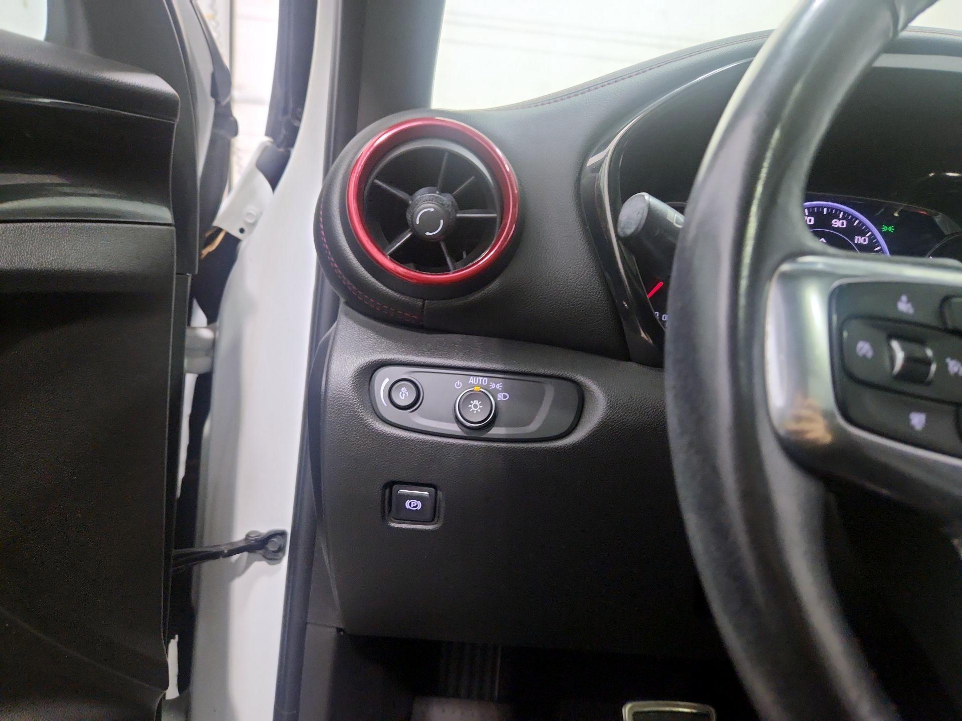 Thumbnail: 2019 Chevrolet Blazer - 13