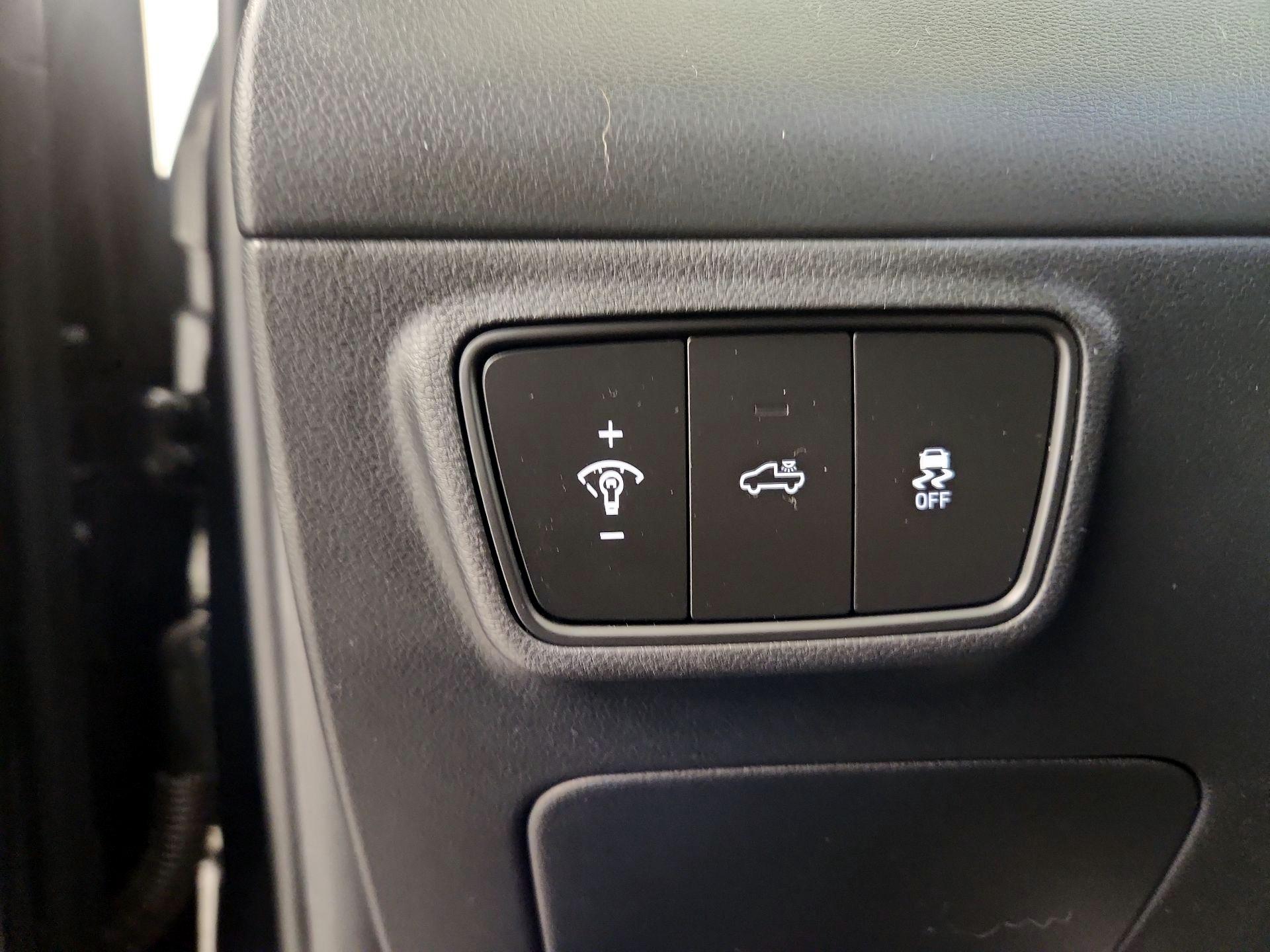 Thumbnail: 2023 Hyundai Santa Cruz - 11