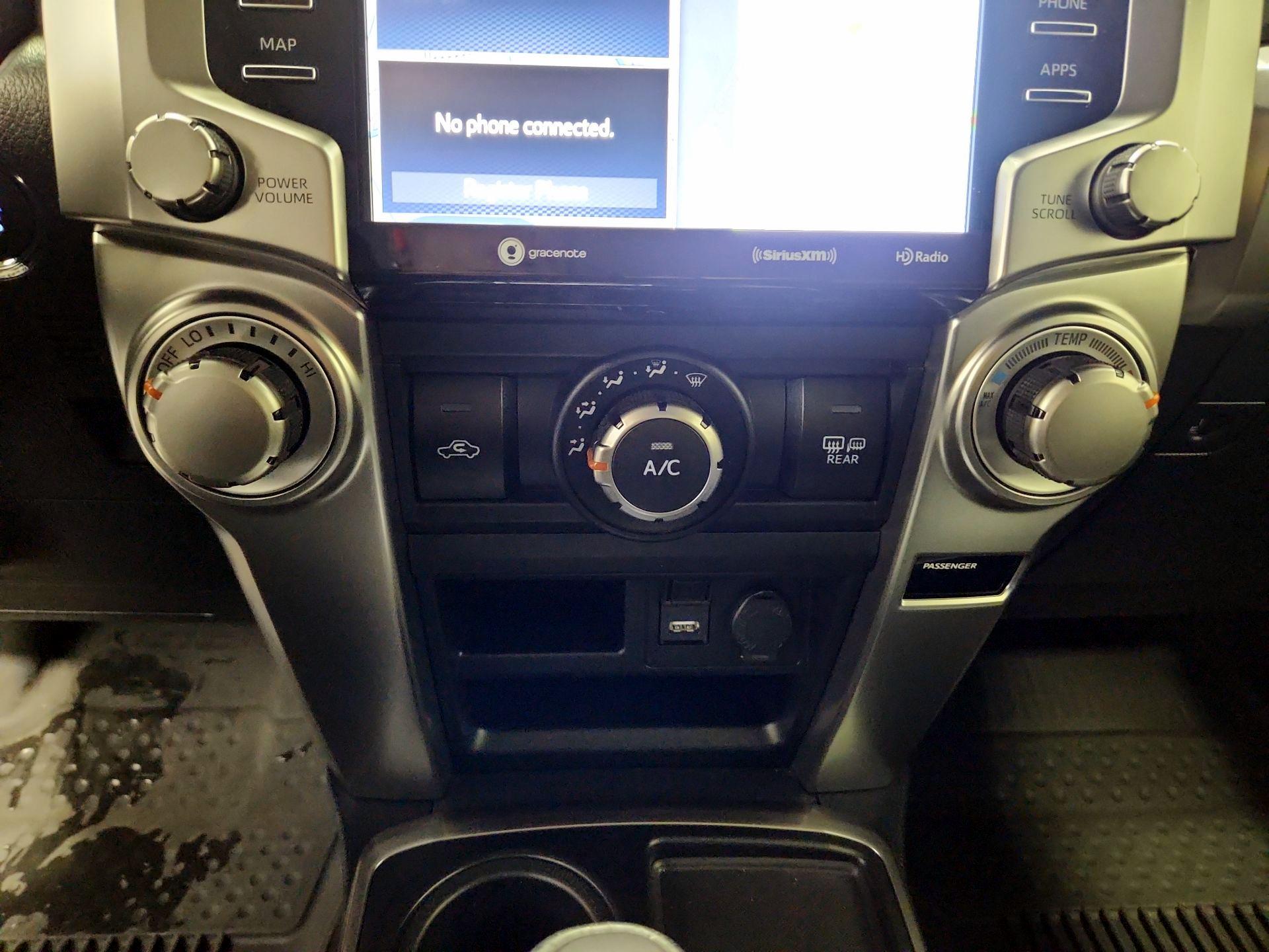 Thumbnail: 2023 Toyota 4Runner - 16