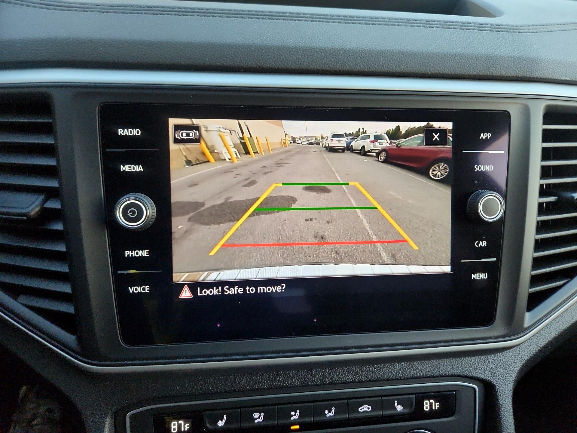 Thumbnail: 2021 Volkswagen Atlas - 14