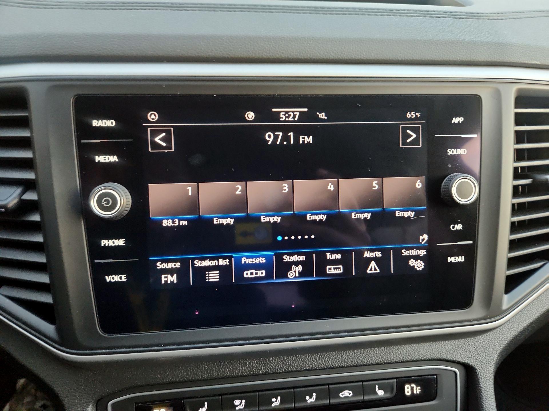 Thumbnail: 2021 Volkswagen Atlas - 15