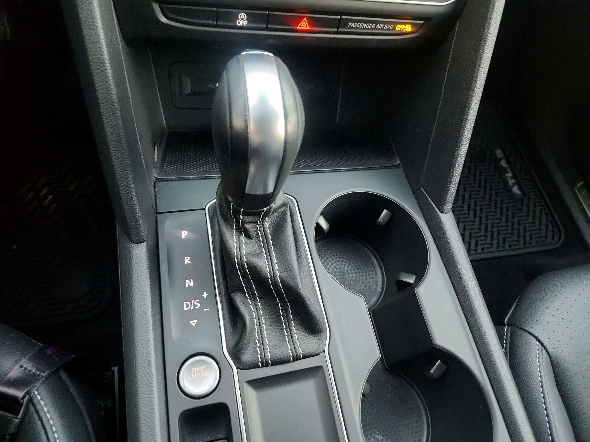 Thumbnail: 2021 Volkswagen Atlas - 17