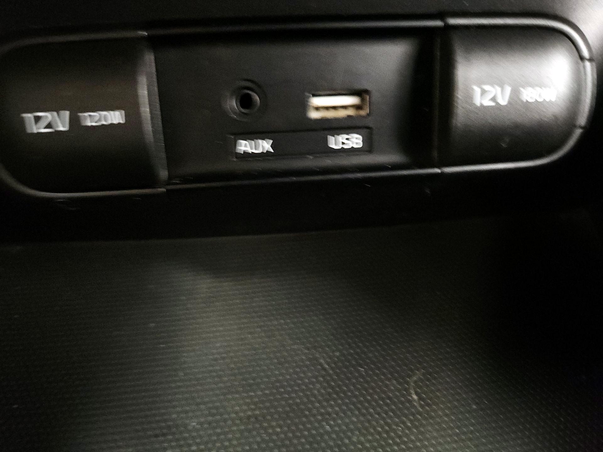 Thumbnail: 2015 Kia Soul - 15