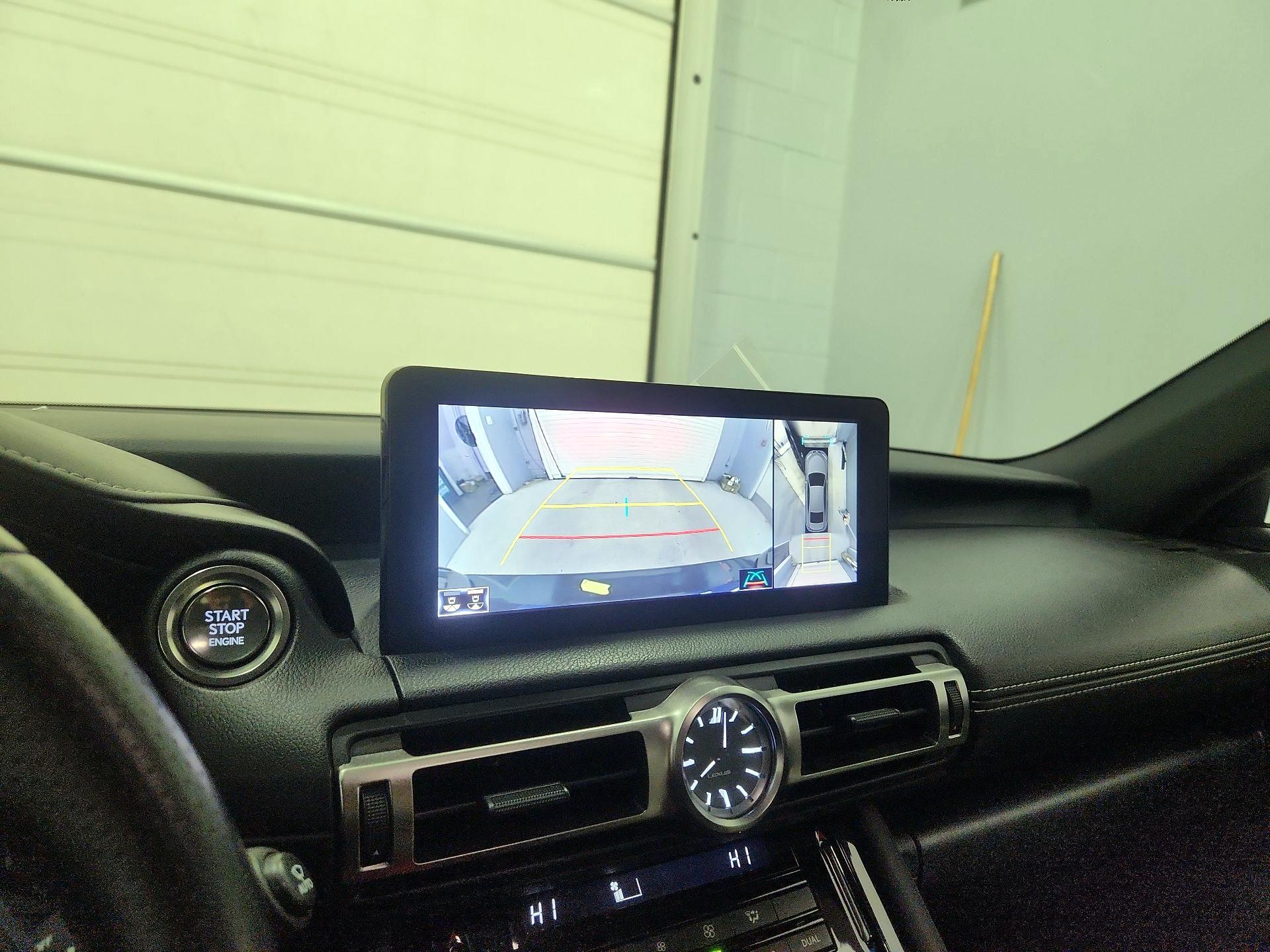 Thumbnail: 2022 Lexus IS - 15