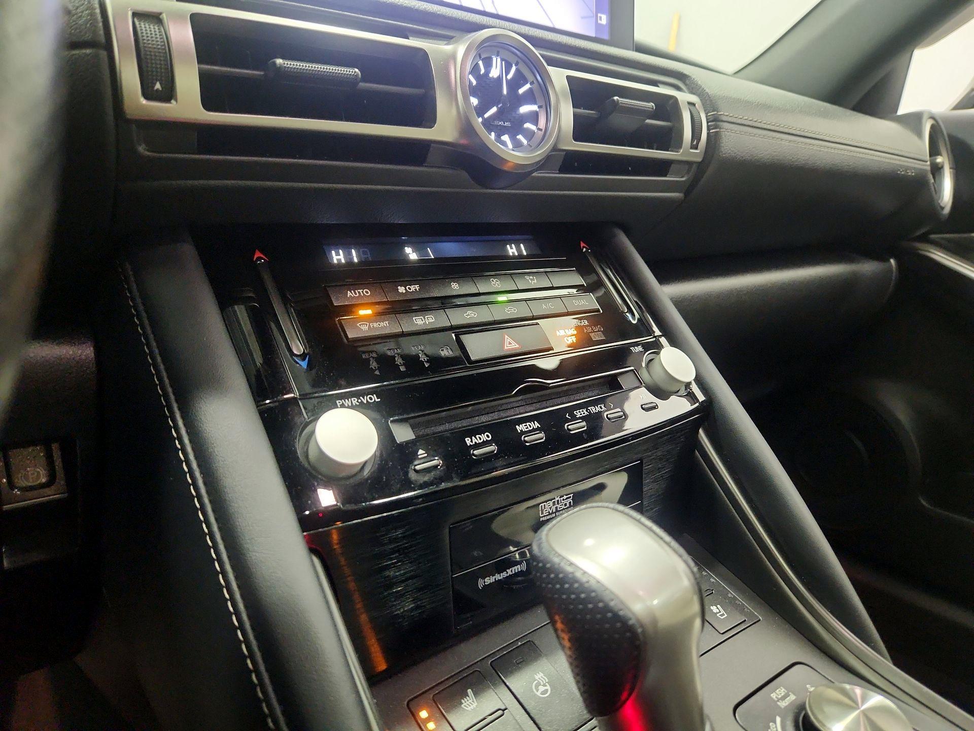 Thumbnail: 2022 Lexus IS - 17