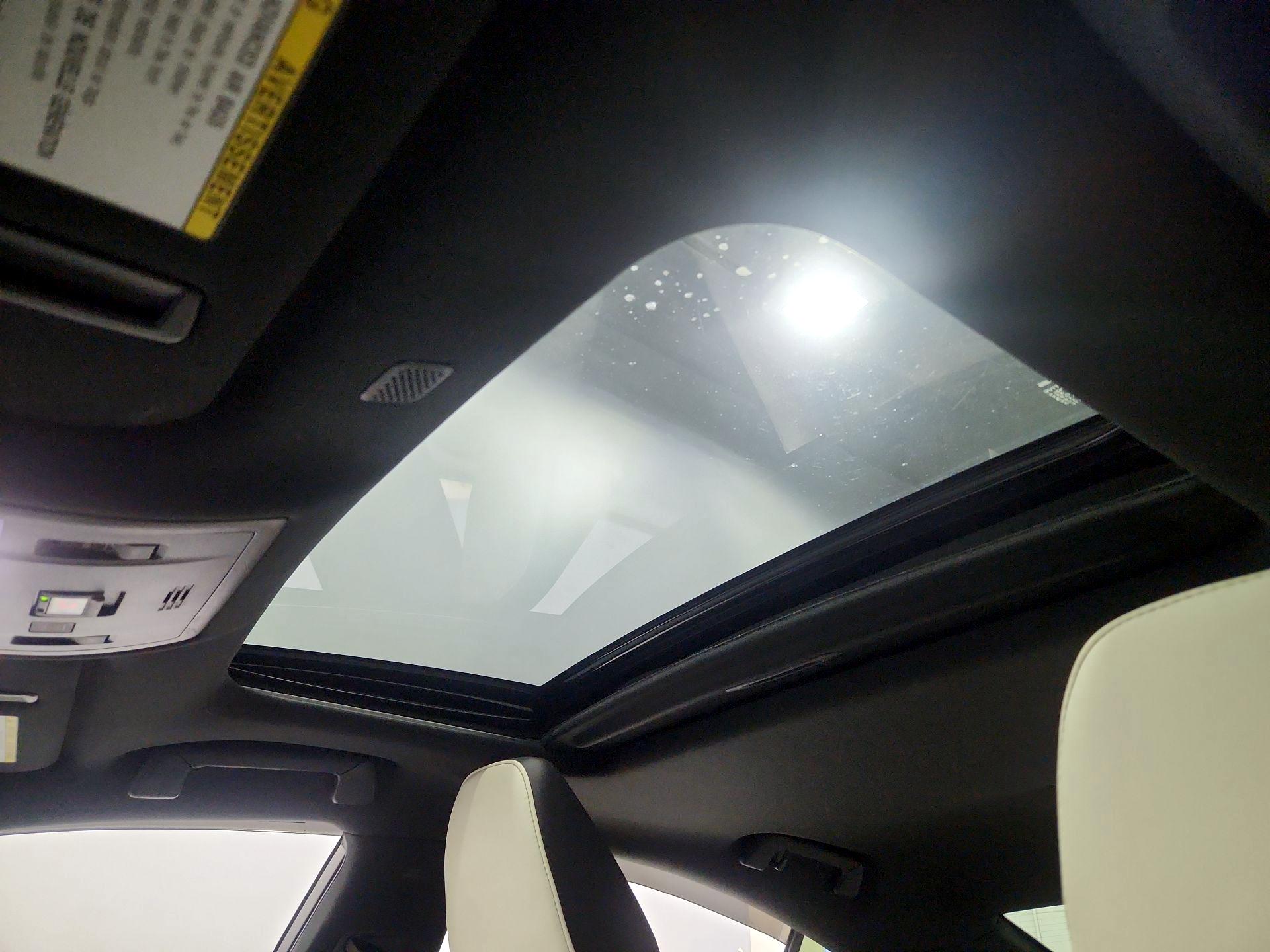 Thumbnail: 2022 Lexus IS - 20