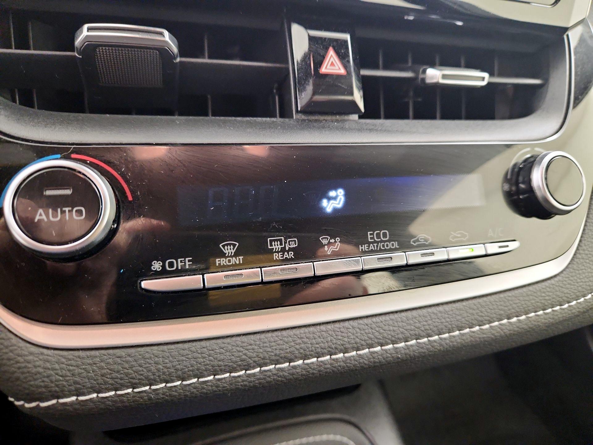 Thumbnail: 2022 Toyota Corolla - 16