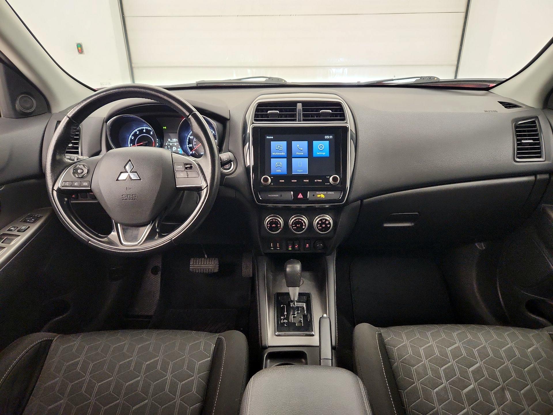 Thumbnail: 2020 Mitsubishi Outlander Sport - 9