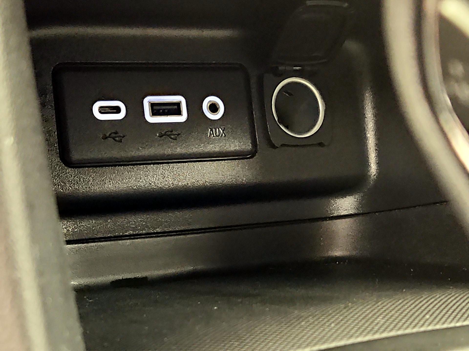 Thumbnail: 2023 Chevrolet Equinox - 18