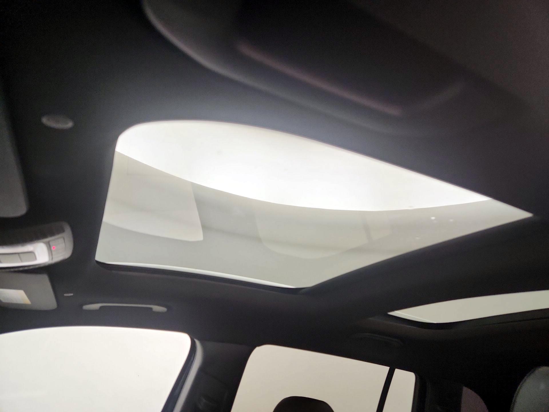 Thumbnail: 2023 Mercedes-Benz GLB - 20