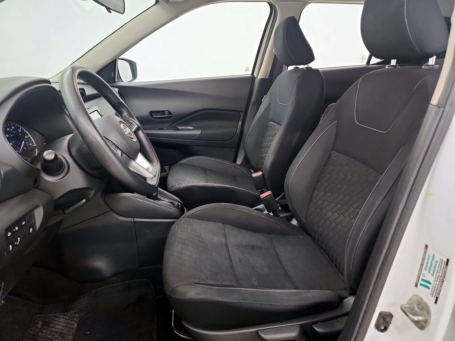 Thumbnail: 2022 Nissan Kicks - 11