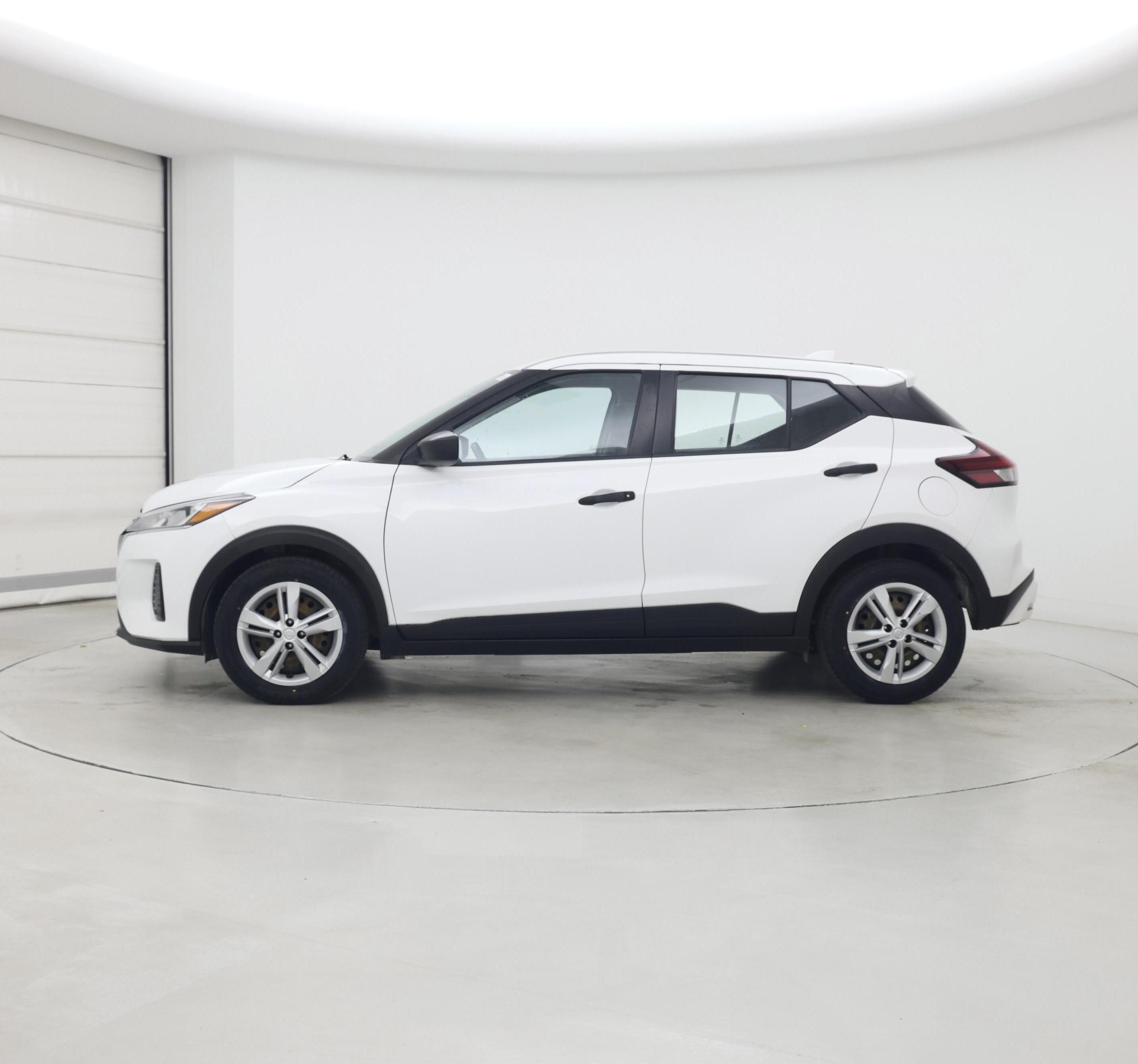 Thumbnail: 2022 Nissan Kicks - 3