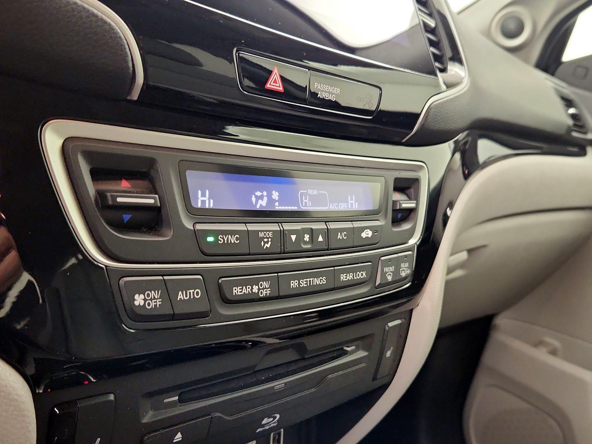 Thumbnail: 2022 Honda Pilot - 17